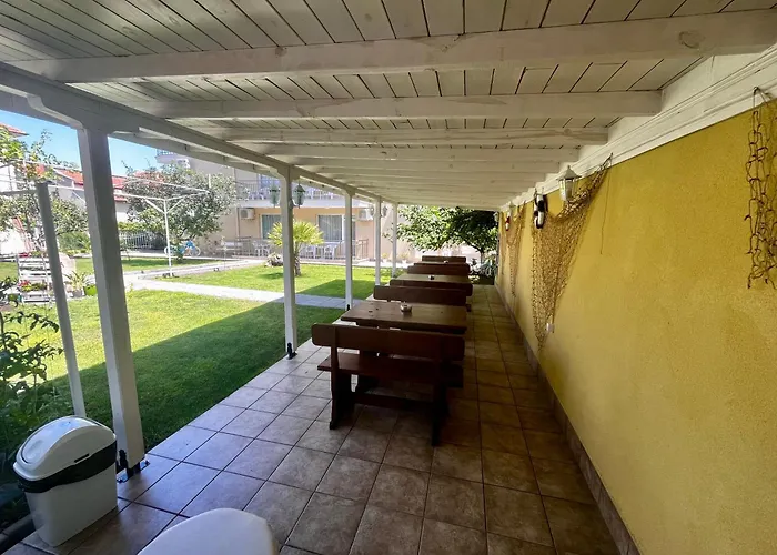 бербатови 2 게스트하우스 라브다